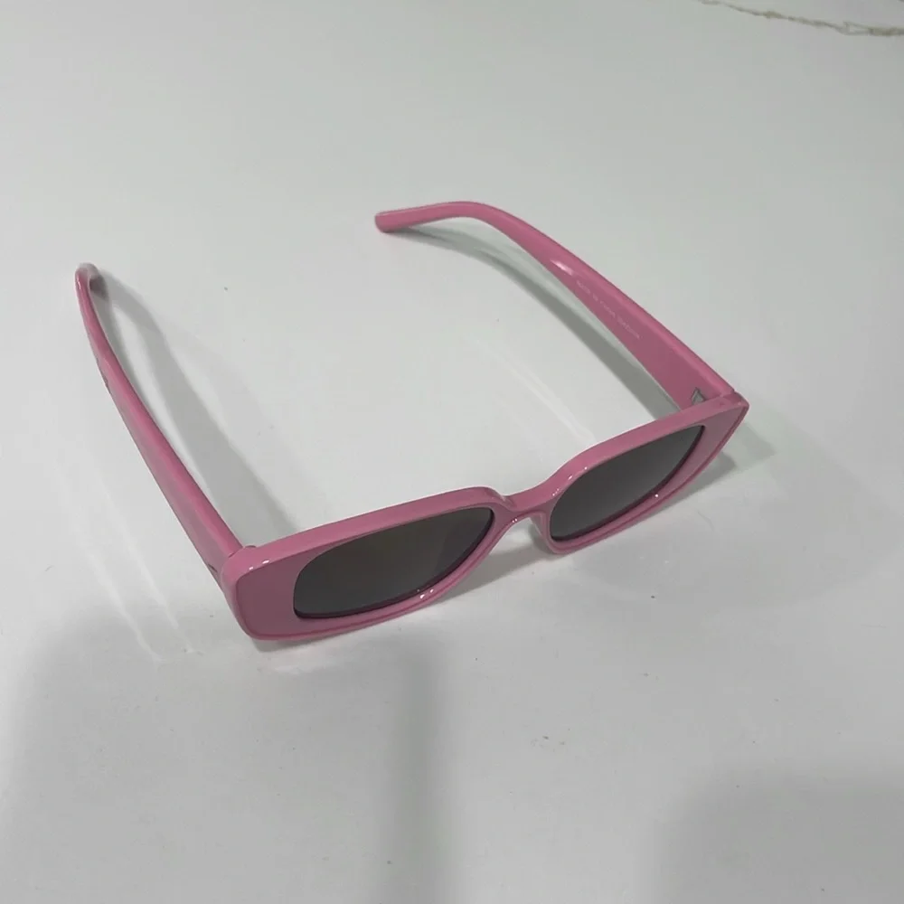 Pink Rectangular Retro Sunglasses - Picture 2 of 6